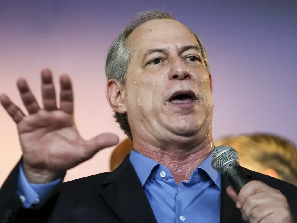 Partido Liberal oficializa apoio à candidatura de Ciro Gomes no Ceará