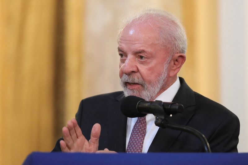 PoderData aponta empate técnico entre aprovação e desaprovação de Lula