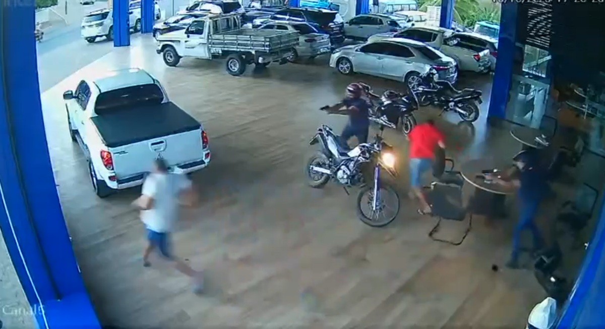 Polícia prende suspeitos de atentado com três mortes em São Miguel