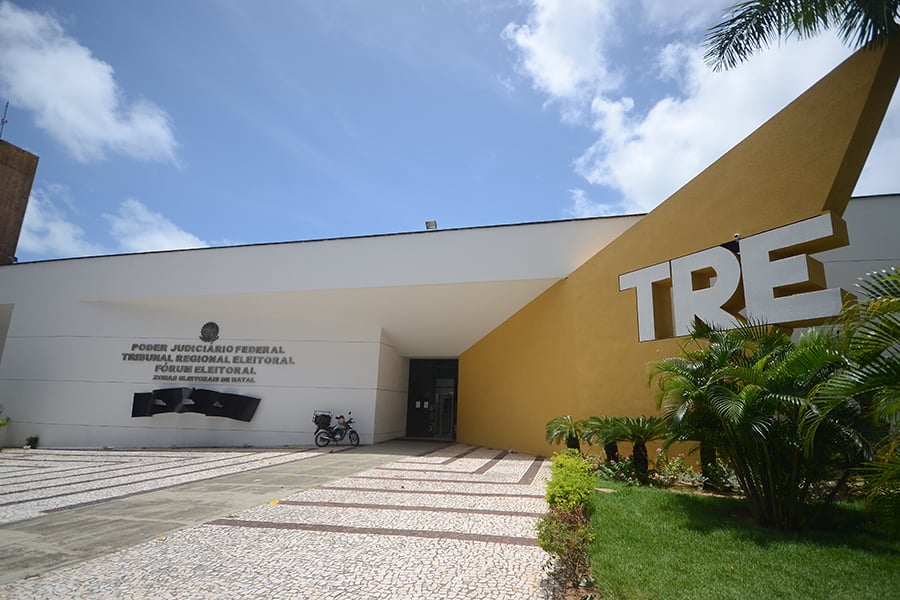 TRE mantém cassação de prefeito e vice de São Miguel do Gostoso