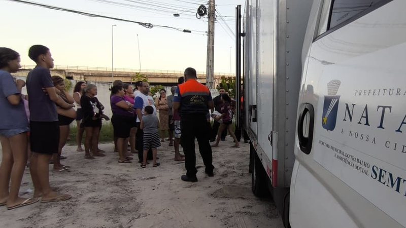 Prefeitura de Natal mobiliza equipes para atender famílias atingidas pelas chuvas