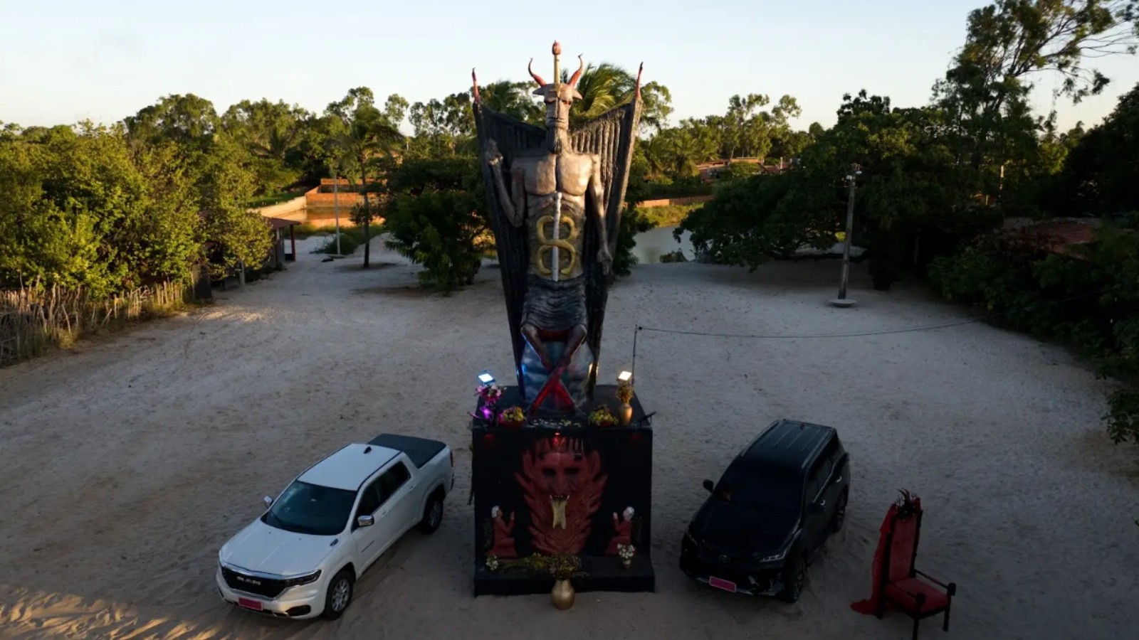 Prefeitura de São Gonçalo do Amarante reafirma legalidade de estátua em homenagem ao diabo