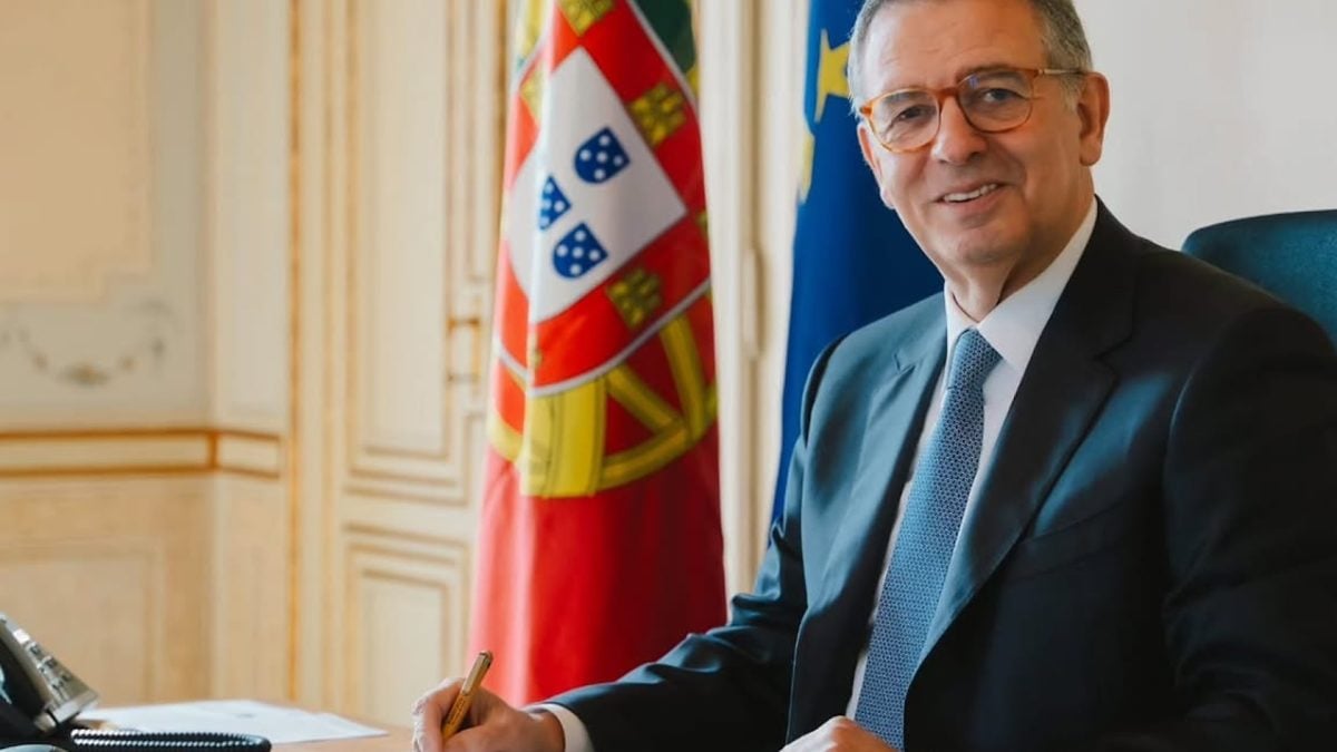 Presidente de Portugal promulga lei que proíbe ocultação do rosto