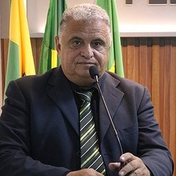 Eleitores de Ouro Branco elegem Professor Amariudo prefeito