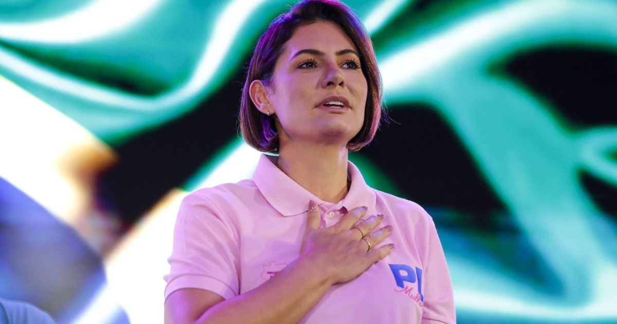 Michelle Bolsonaro lidera intenções de voto ao Senado no DF