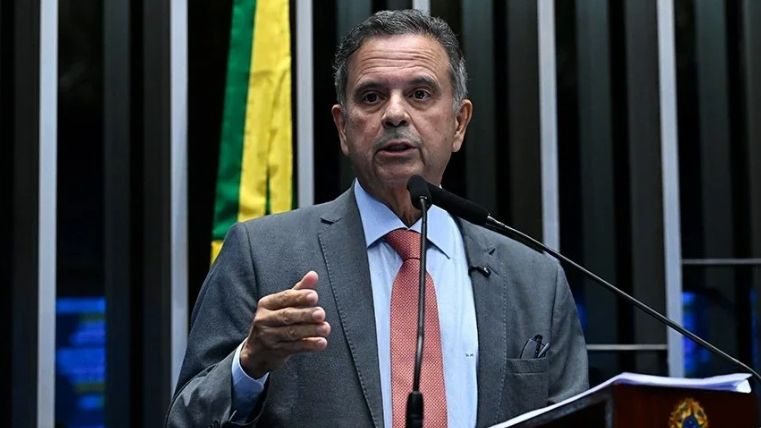 Rogério Marinho questiona Alexandre de Moraes por busca contra fonte de jornalista