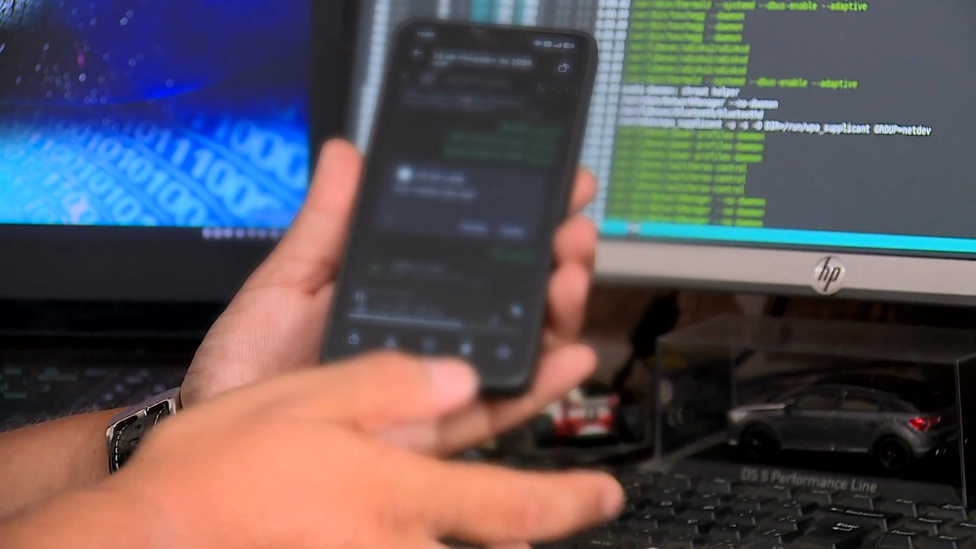 Criminosos usam app para sequestrar celulares e roubar R$ 29 bilhões