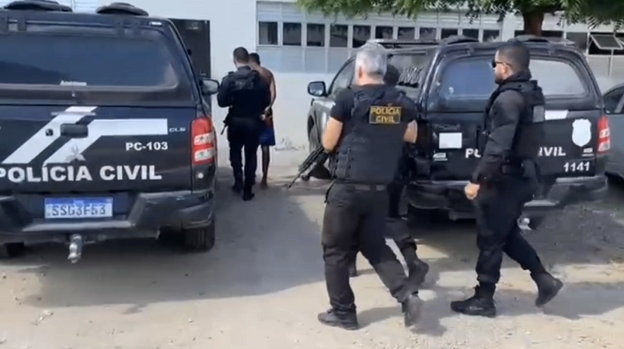 Polícia prende suspeito de fornecer armas para facção criminosa em Pau dos Ferros