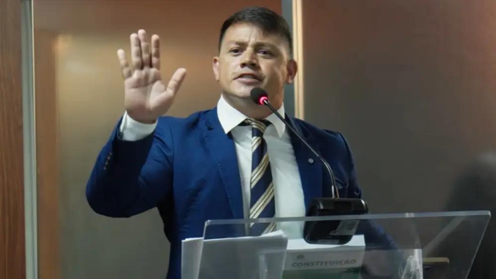 Polícia detém dois suspeitos de atentado contra o vereador Cabo Deivyson no Ceará