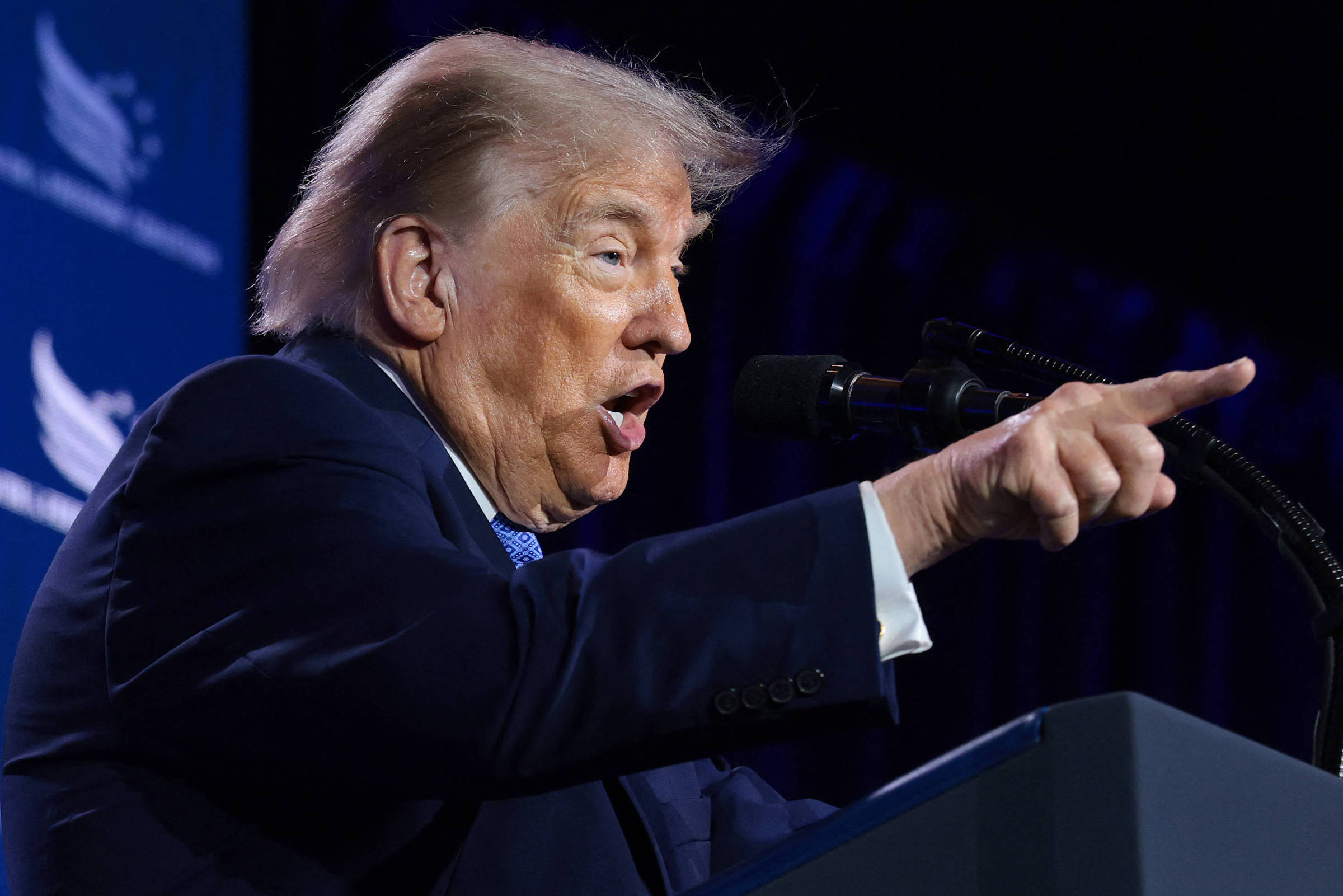 Donald Trump questionará urnas eletrônicas em pronunciamento oficial