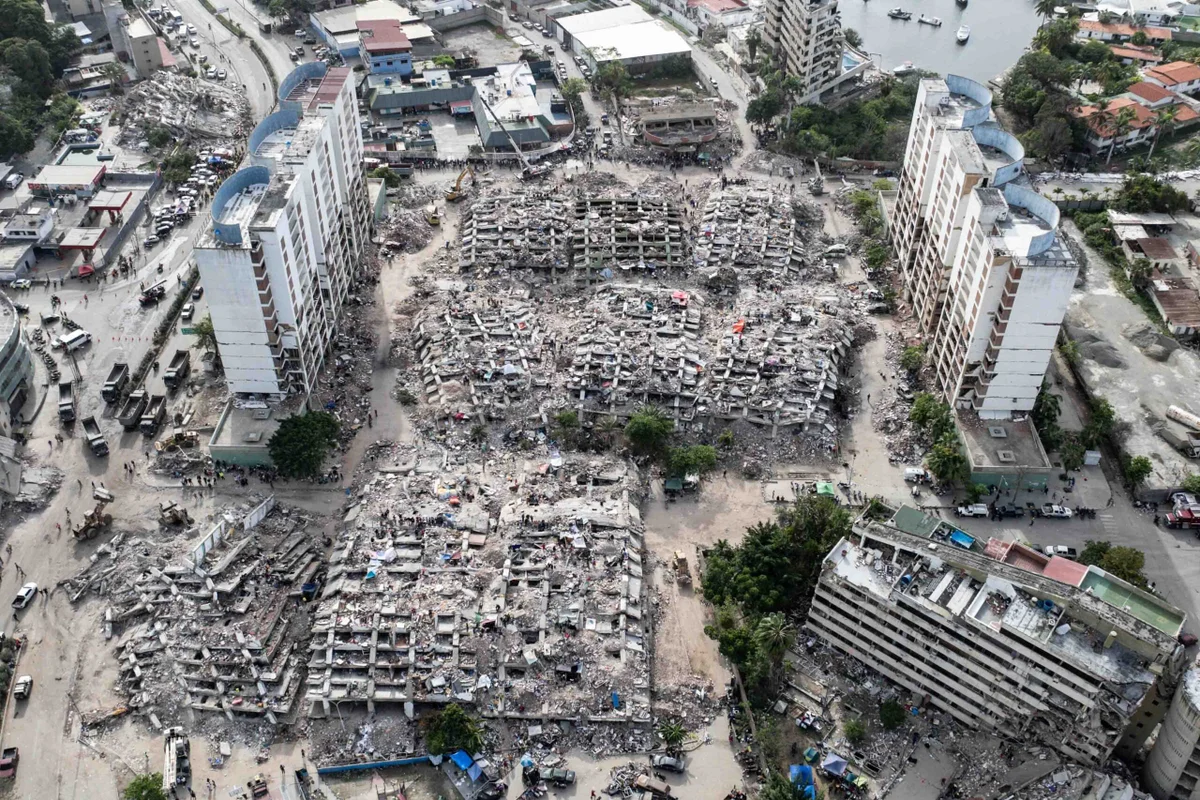 Esperança por sobreviventes diminui após terremotos na Venezuela
