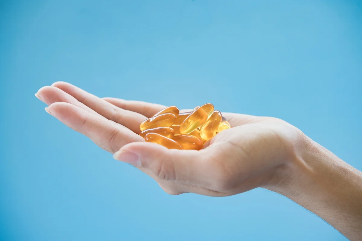 Vitamina D na meia-idade pode reduzir proteína ligada ao Alzheimer