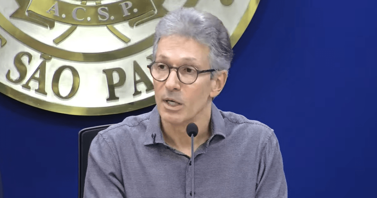 Romeu Zema critica Flávio Bolsonaro e prega independência