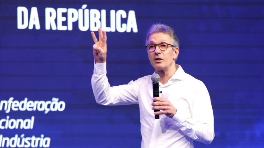 Romeu Zema propõe R$ 5.000 para quem sair do Bolsa Família e trabalhar formalmente