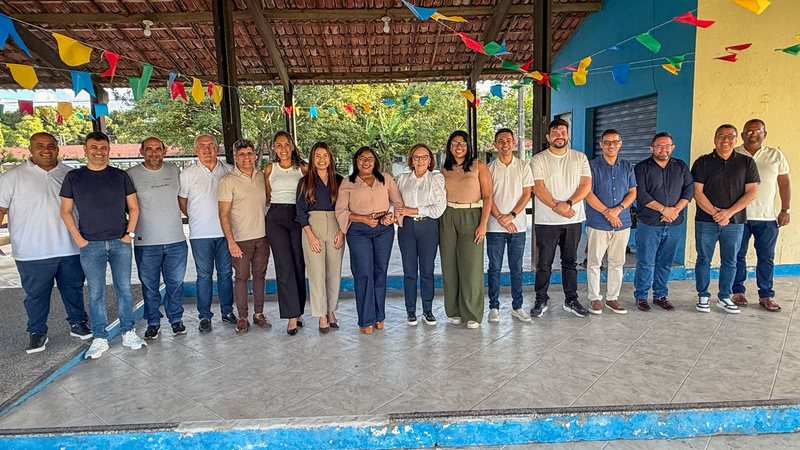 Zenaide Maia conquista apoio de 14 vereadores de Parnamirim para reeleição