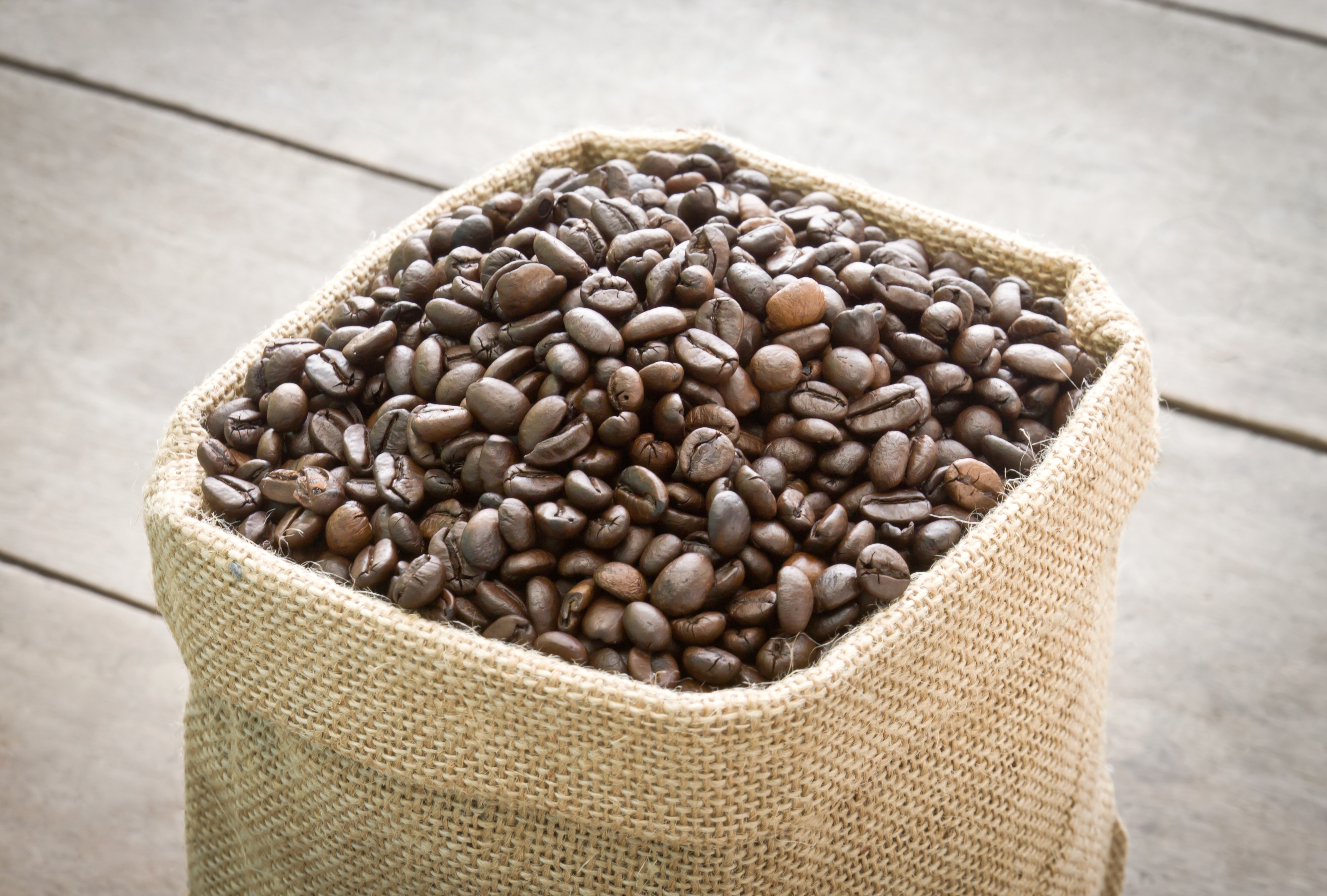 Café brasileiro remove até 100 kg de carbono, revelam Fazendas Caxambu e Aracaçu