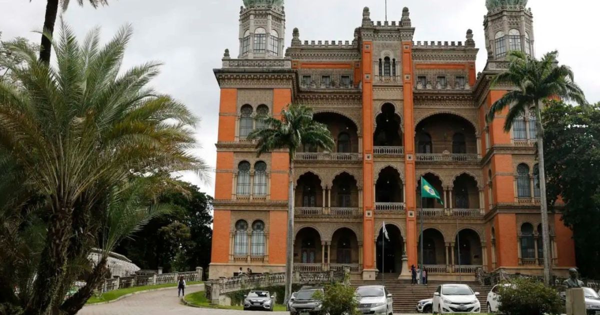 1ª Festa Literária da Fiocruz debate papel da saúde na luta antirracista