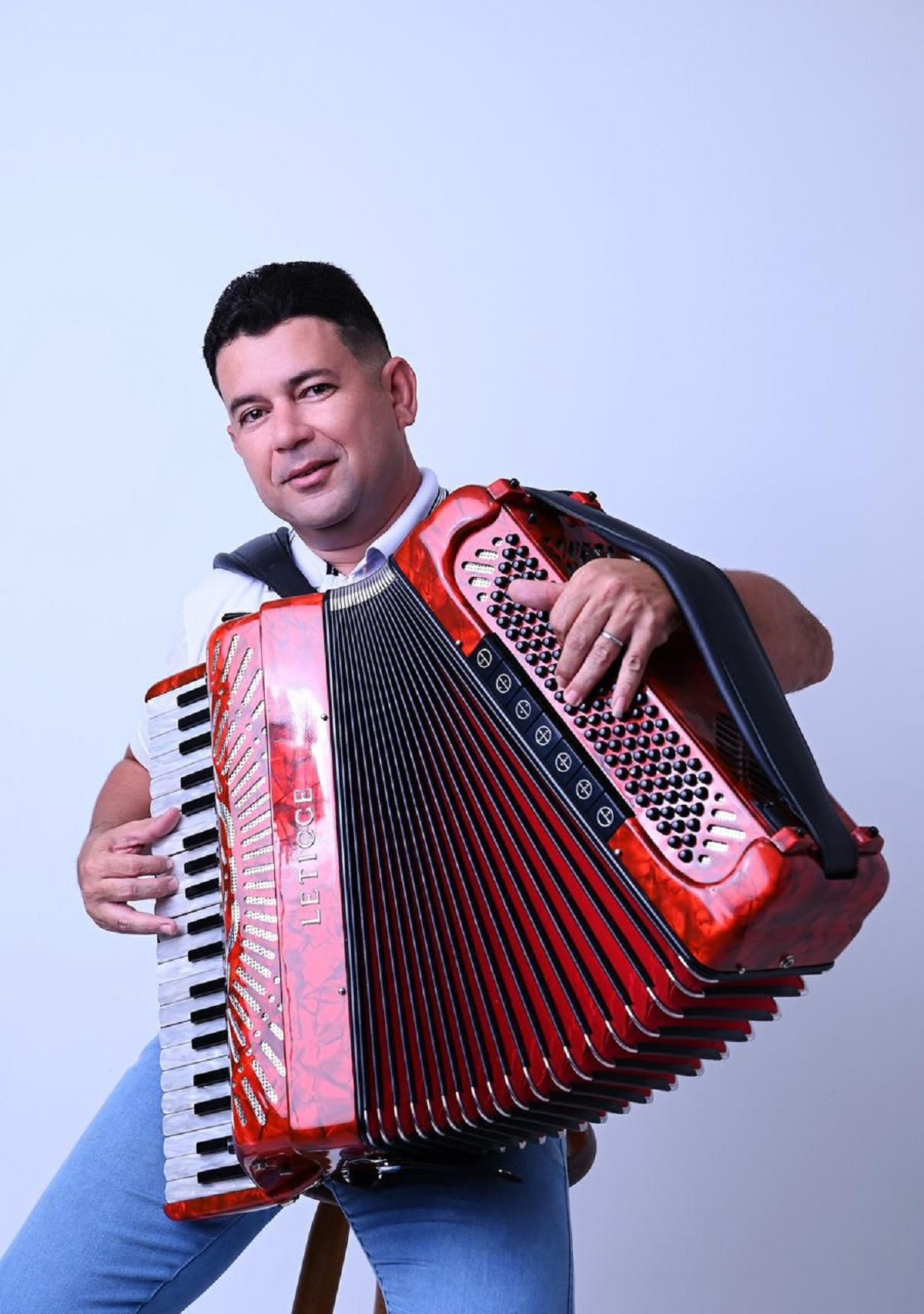 Thaison do Acordeon brilha e avança na Batalha dos Sanfoneiros do Inter 1