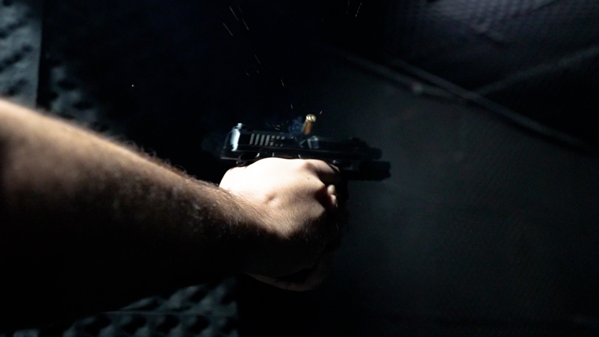 Três em cada 10 armas de CACs estão com registros vencidos, indica estudo