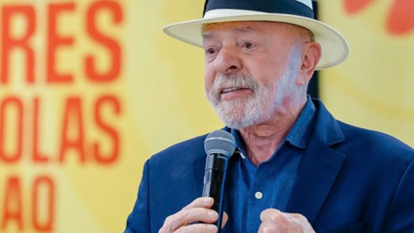 92% aprovam revogação da "taxa das blusinhas" por Lula
