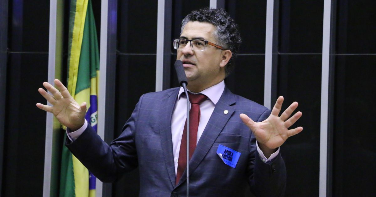 PEC 6x1: Câmara busca equilíbrio para empresas e trabalhadores