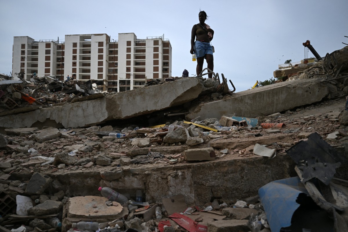 Famílias buscam entes queridos sob escombros na Venezuela após terremoto