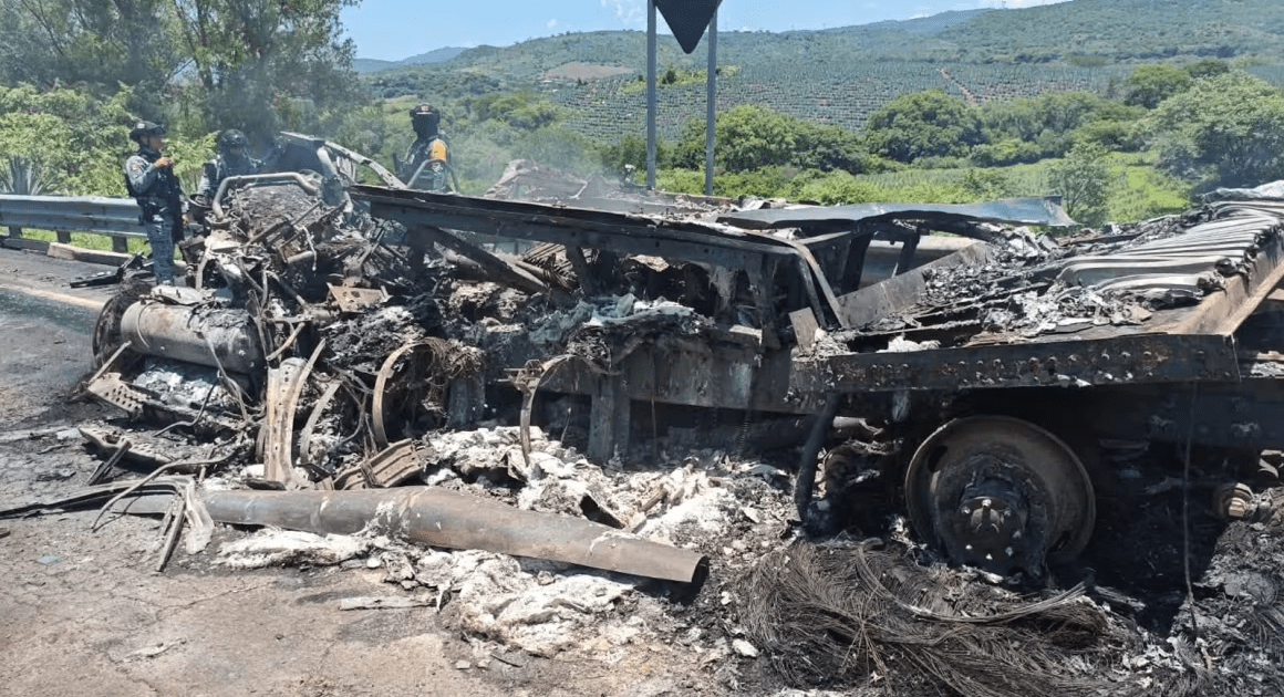 Colisão múltipla em rodovia no México deixa 10 mortos e feridos