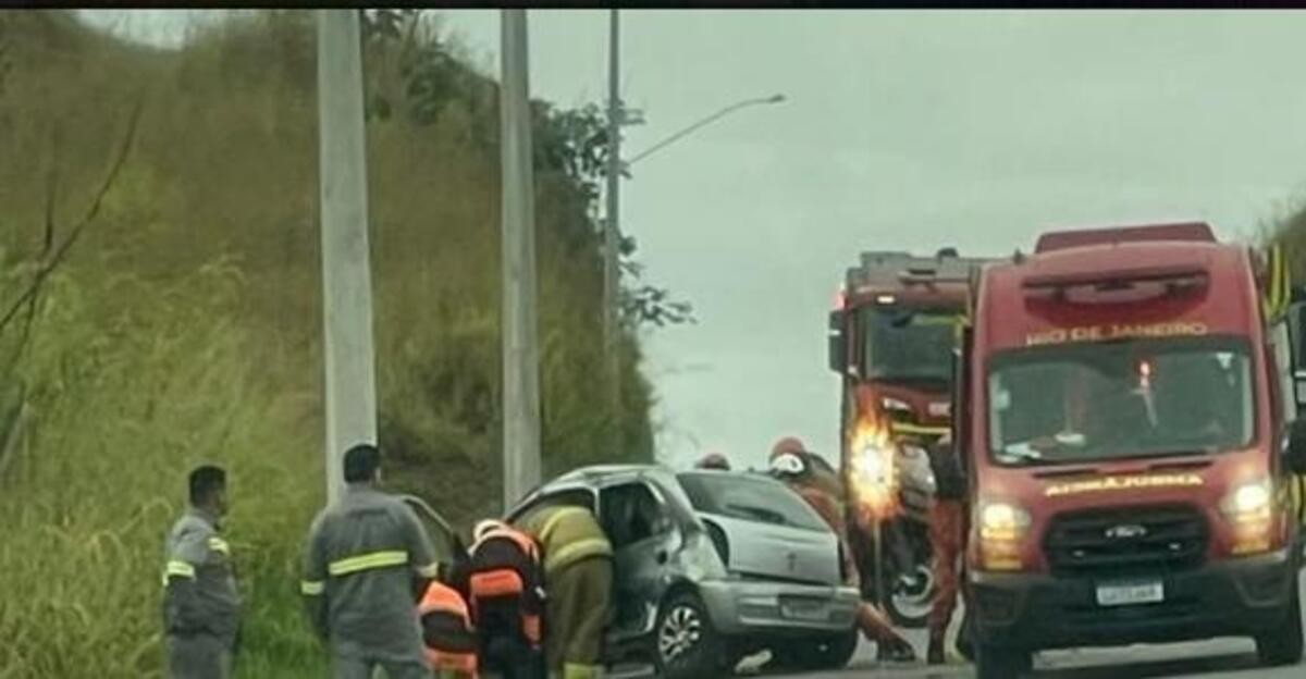 Acidente na BR-393 em Volta Redonda deixa três feridos