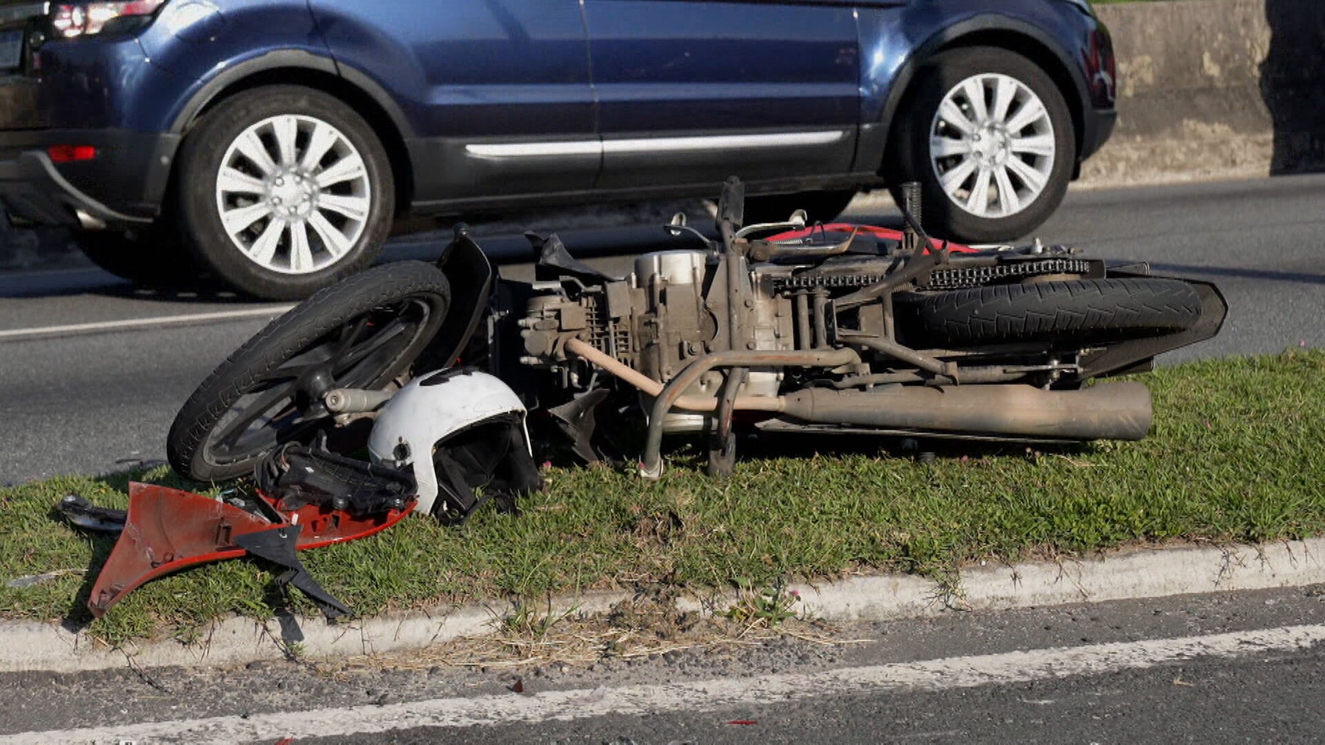 Acidentes com motos geram 144 vítimas por dia e lotam hospitais no RJ