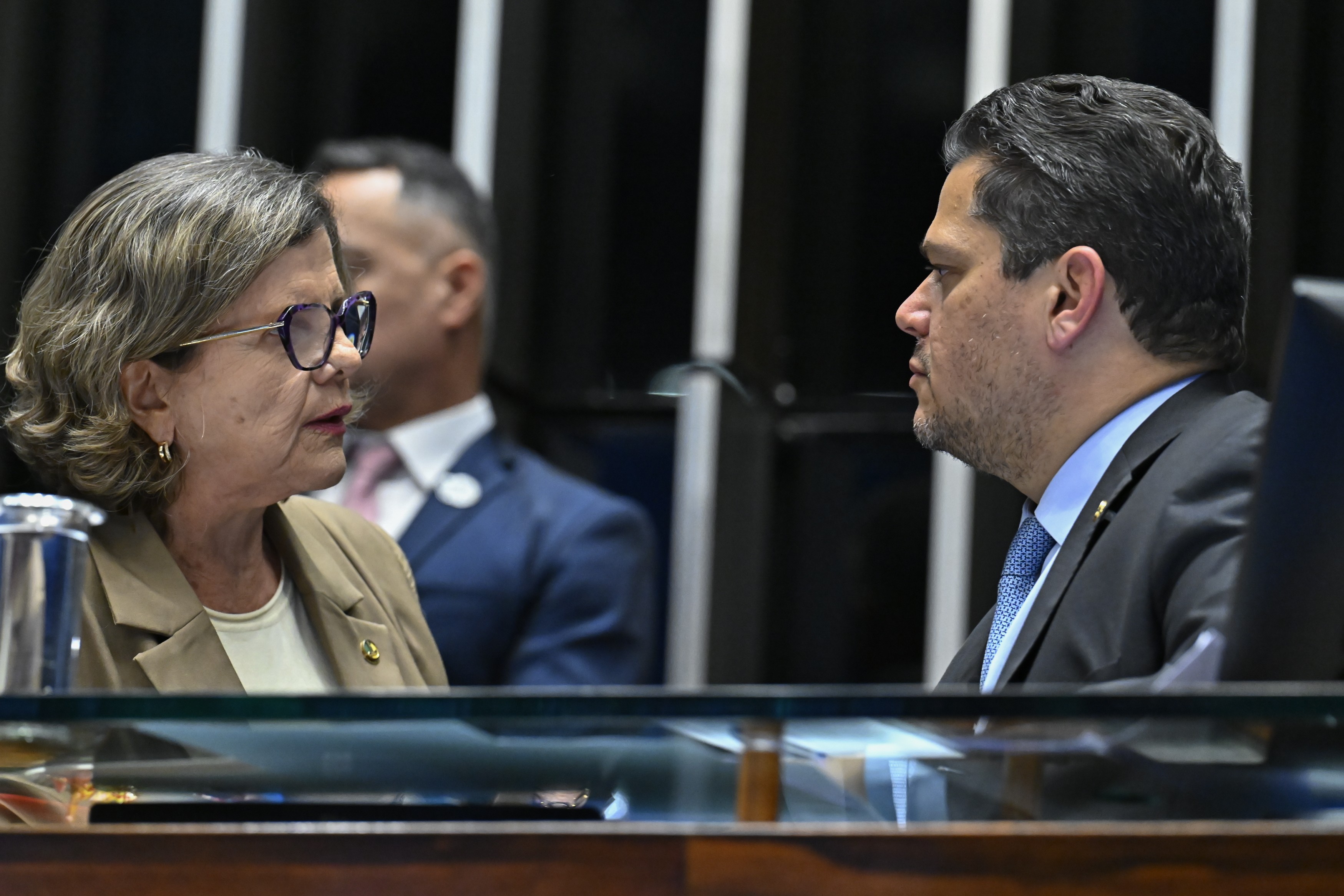 Senado adia votação de PEC de aposentadoria especial; Davi Alcolumbre faz gesto ao governo
