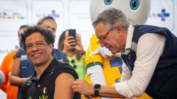 Alerta para a Copa: surtos de sarampo explodem nos países-sede e reforçam corrida pela vacinação no Brasil