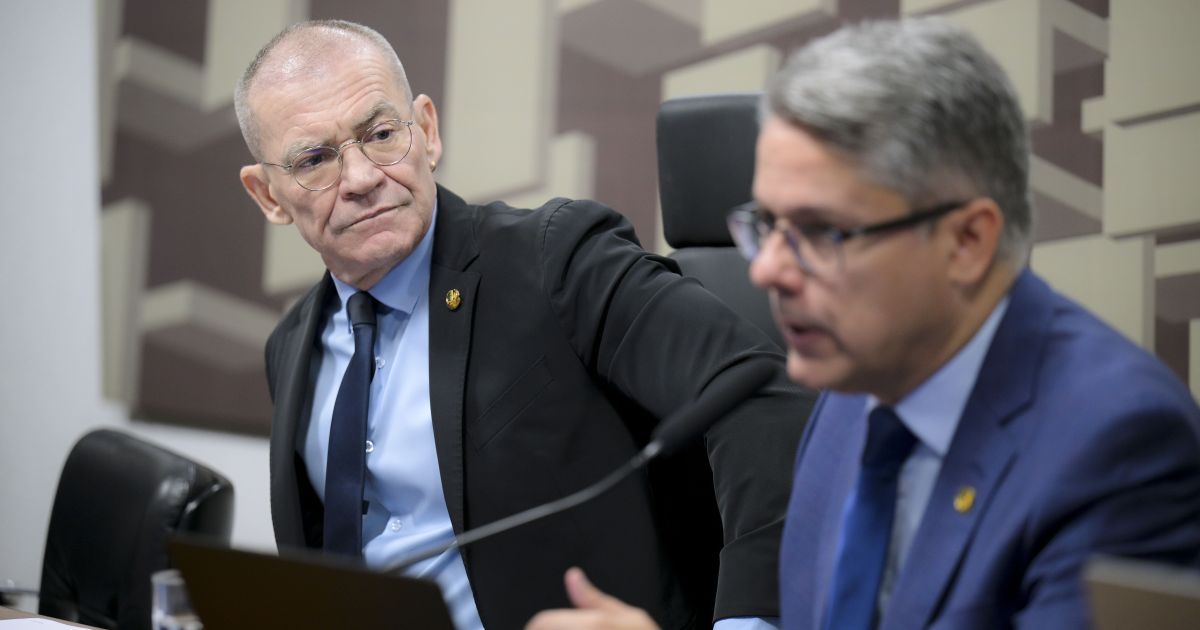 Senadores pedem afastamento de Nunes Marques na CPI do Master