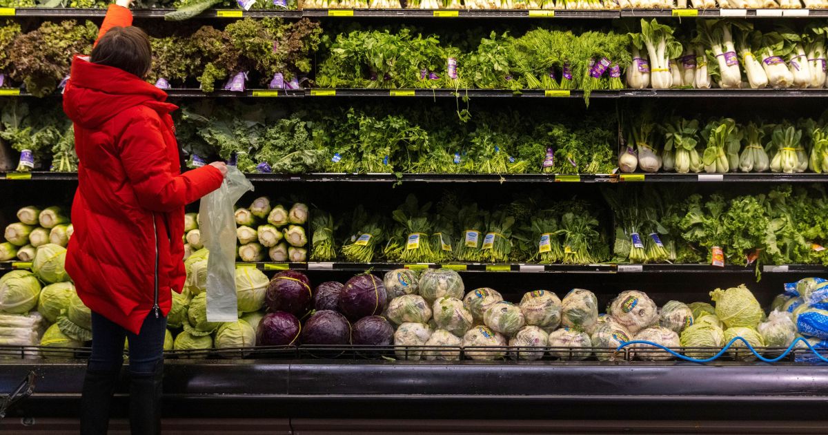 Alimentação em casa registra maior alta em 18 anos para maio, segundo IBGE