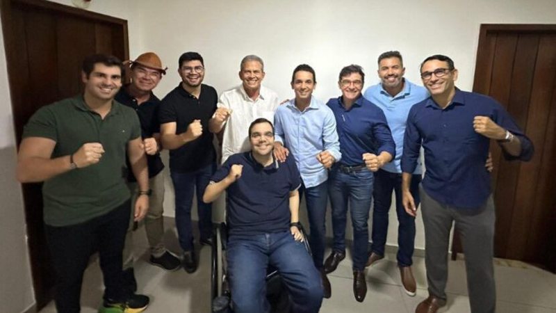 Allyson Bezerra une sete vereadores para eleição ao Governo do RN