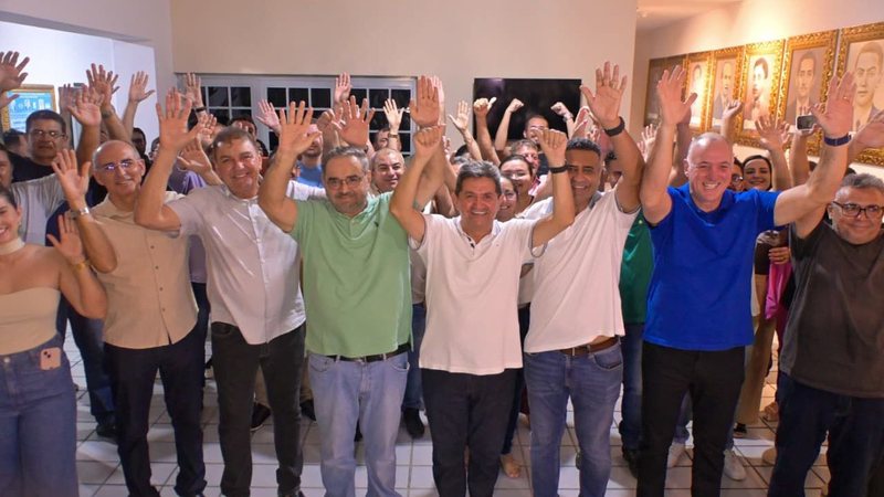 Álvaro Dias amplia base de apoio no Médio Oeste potiguar com adesão de prefeito e grupo político