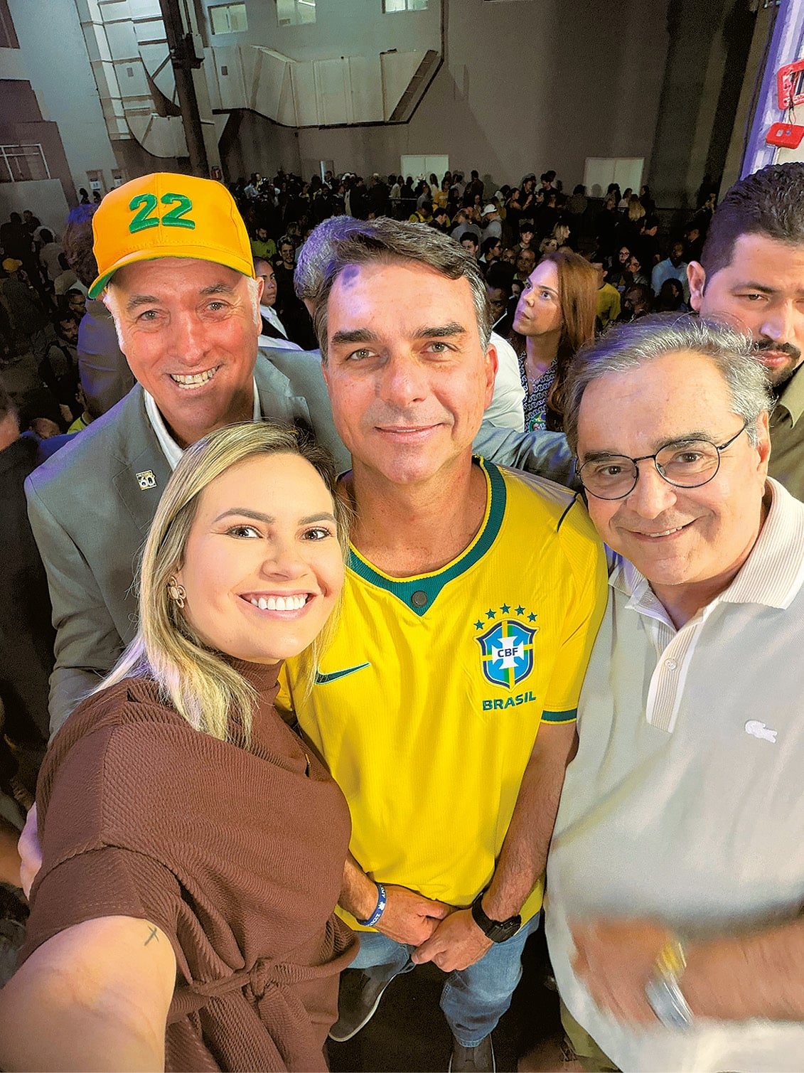Álvaro Dias articula com Flávio Bolsonaro e Nikolas Ferreira em seminário nacional do PL
