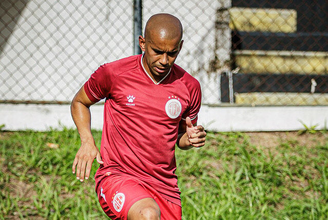 América FC lida com lesões de Charles e Josiel