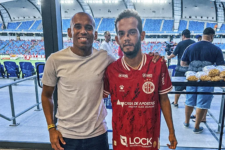América condena violência e dá apoio a torcedor