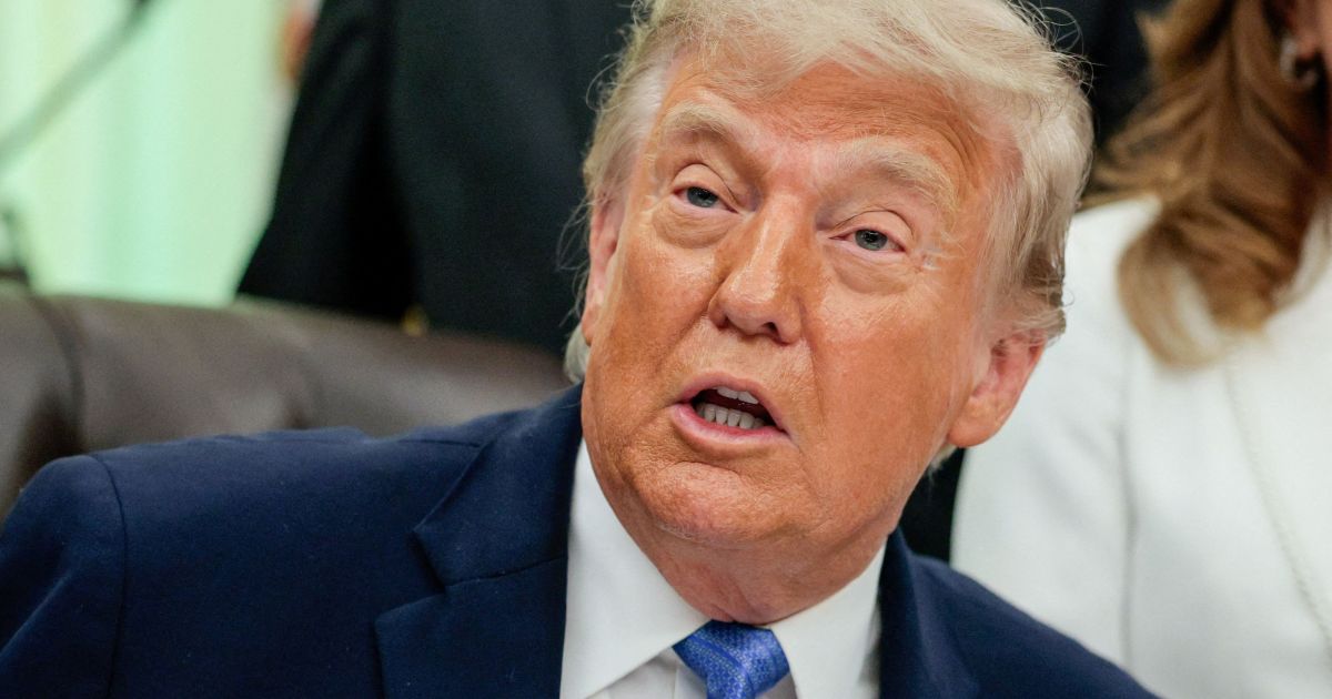 Trump embate com Congresso dos EUA por reforma eleitoral e trava lei habitacional