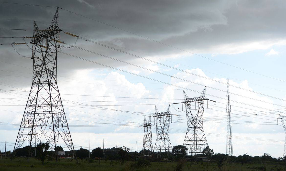 Aneel homologa megaleilão de energia após suspensão judicial no Ceará