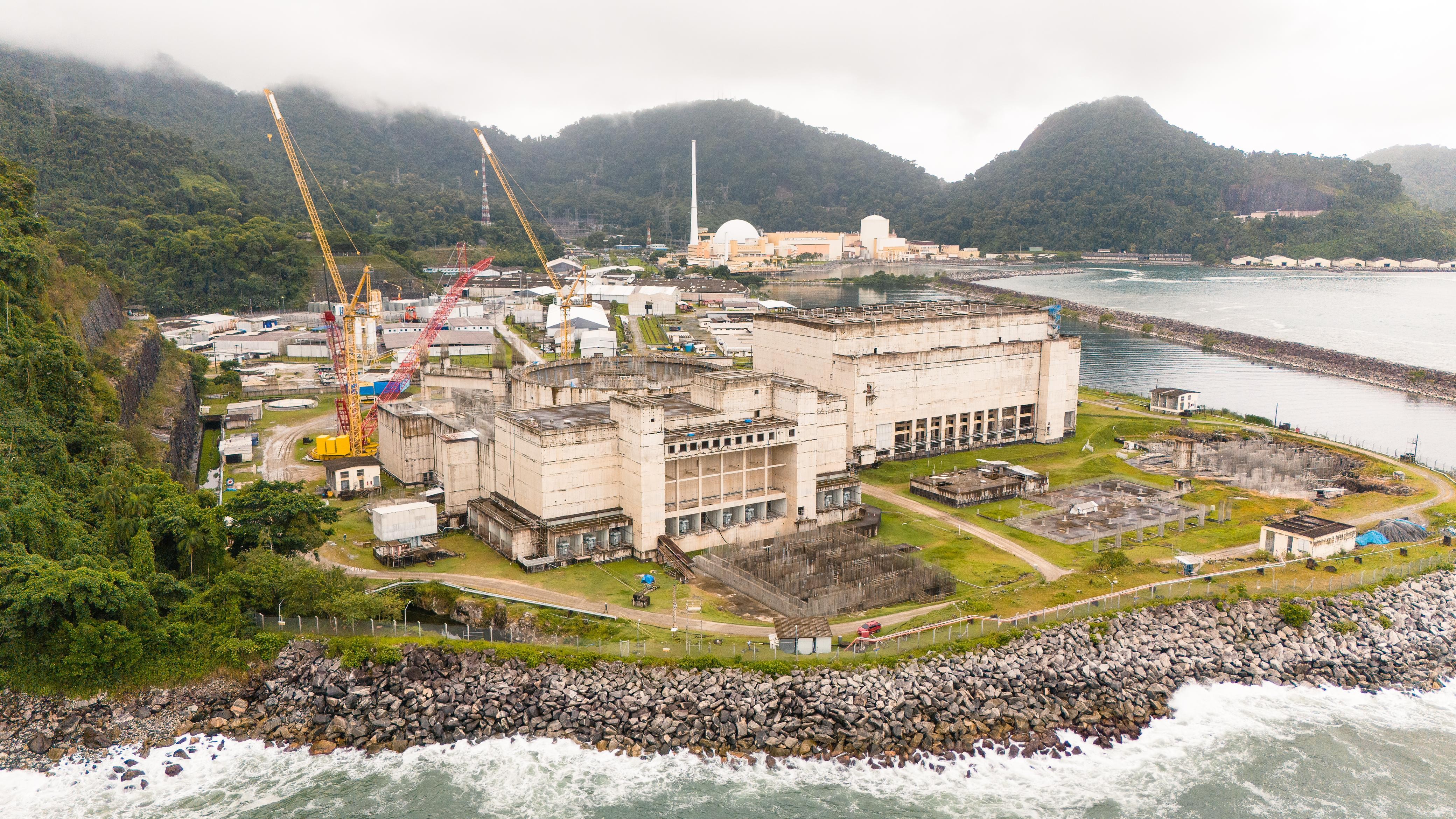 CNPE autoriza Eletronuclear a negociar suspensão de dívida de Angra 3