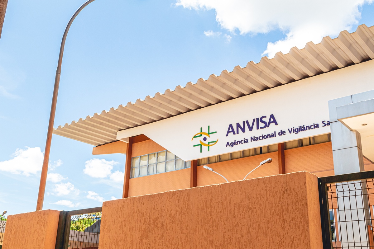 Anvisa terá decisão “definitiva” sobre Ypê nesta quarta, enquanto empresa mantém produção suspensa