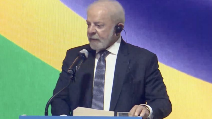 Lula anuncia R$ 2,8 bilhões em investimentos da Petrobras e Transpetro no Amazonas