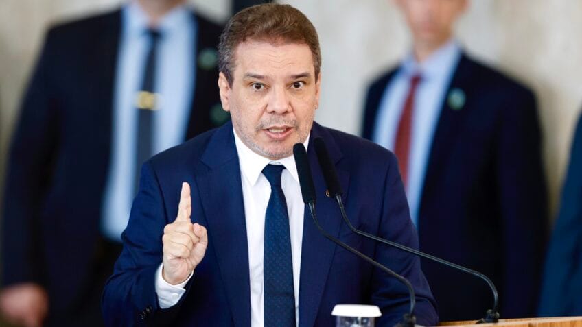 Ministro da Justiça presta esclarecimentos à Câmara sobre prisão de Ramagem