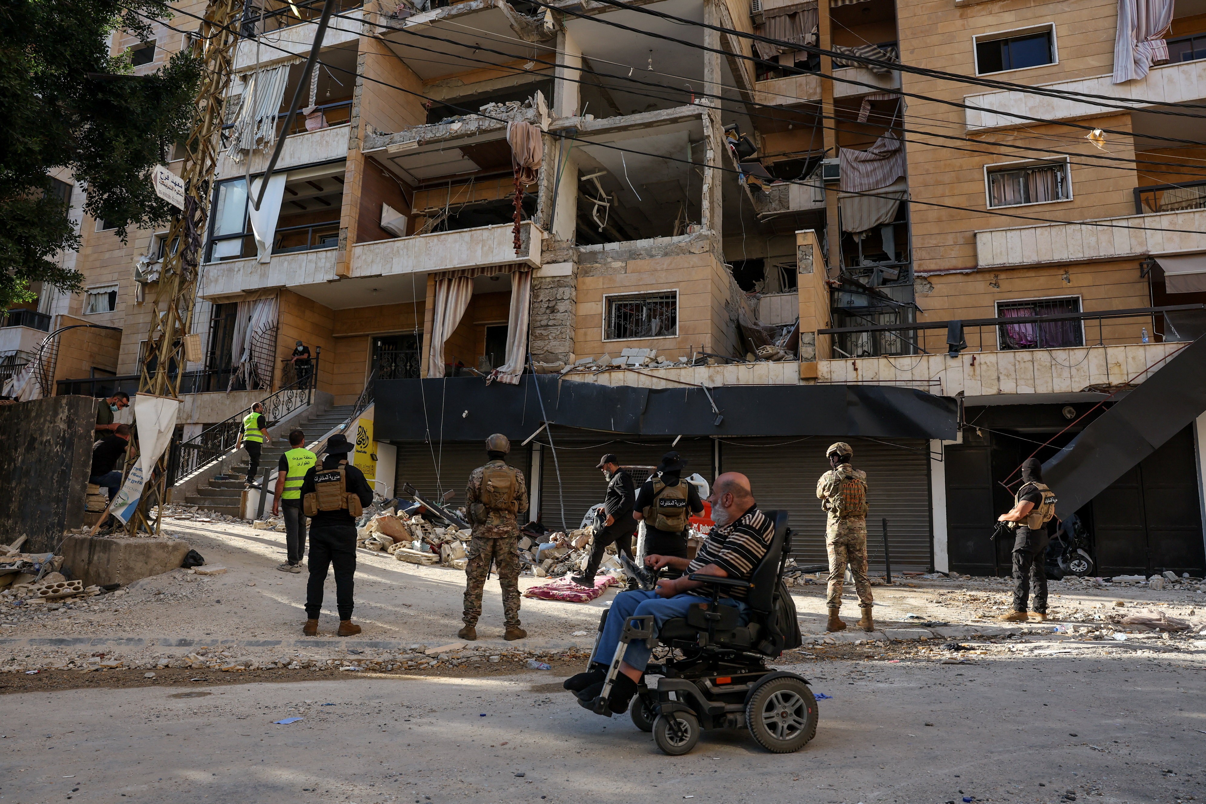 Irã lança mísseis contra Israel após bombardeios em Beirute; Netanyahu promete resposta