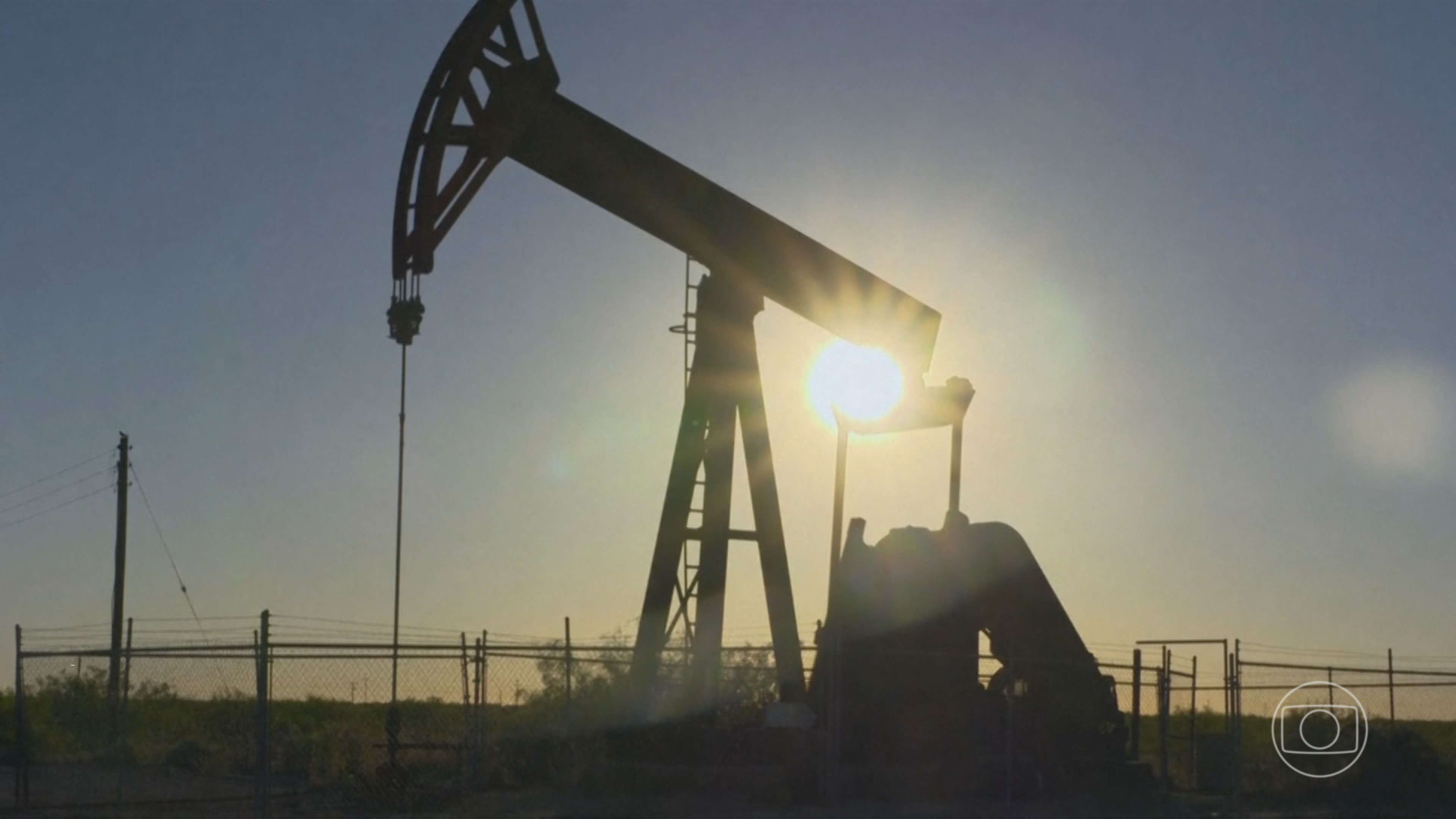 OPEP+ eleva produção de petróleo após cessar-fogo entre EUA e Irã e reabertura do Estreito de Ormuz