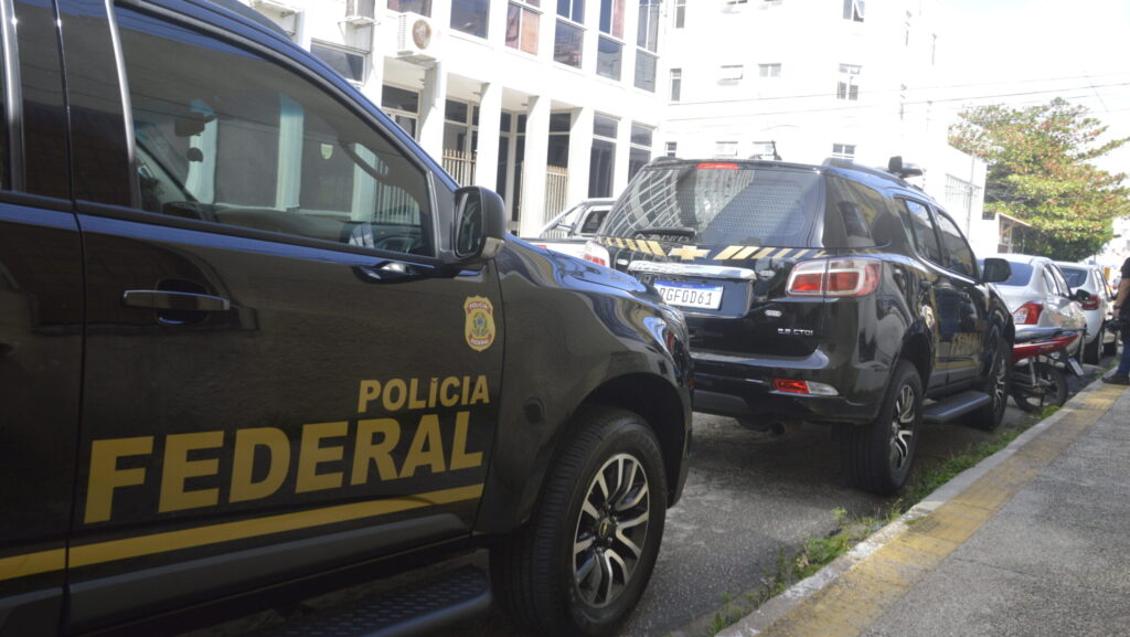 Líder do Governo Lula no Senado deve se afastar após operação da PF