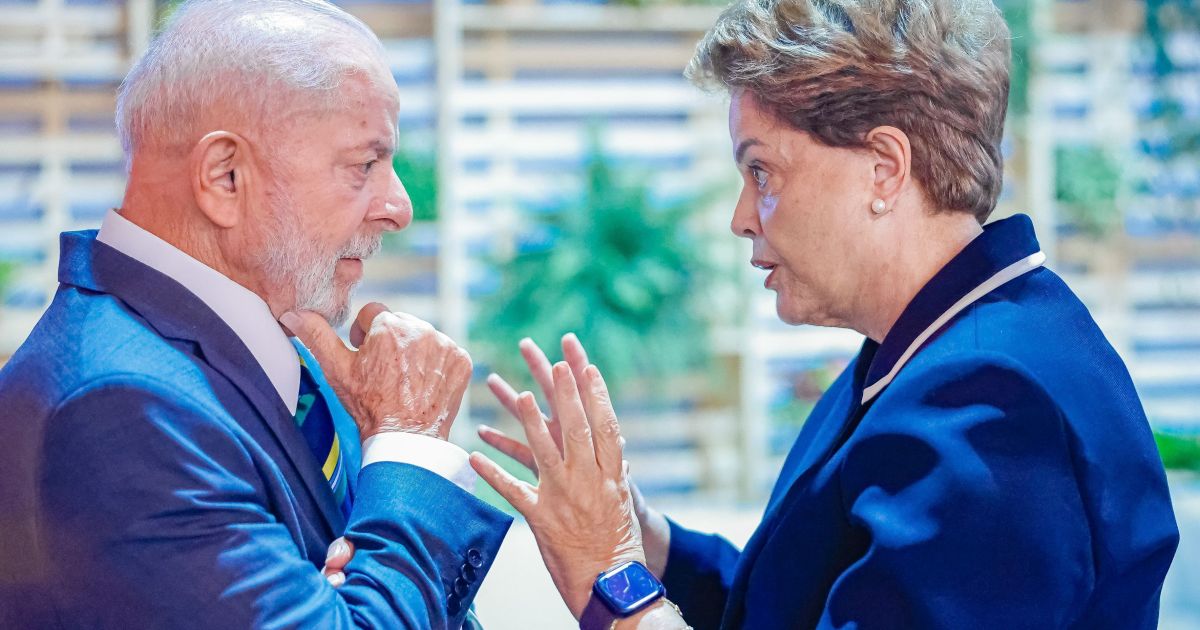 Lula recebe Dilma no Alvorada após procedimentos médicos