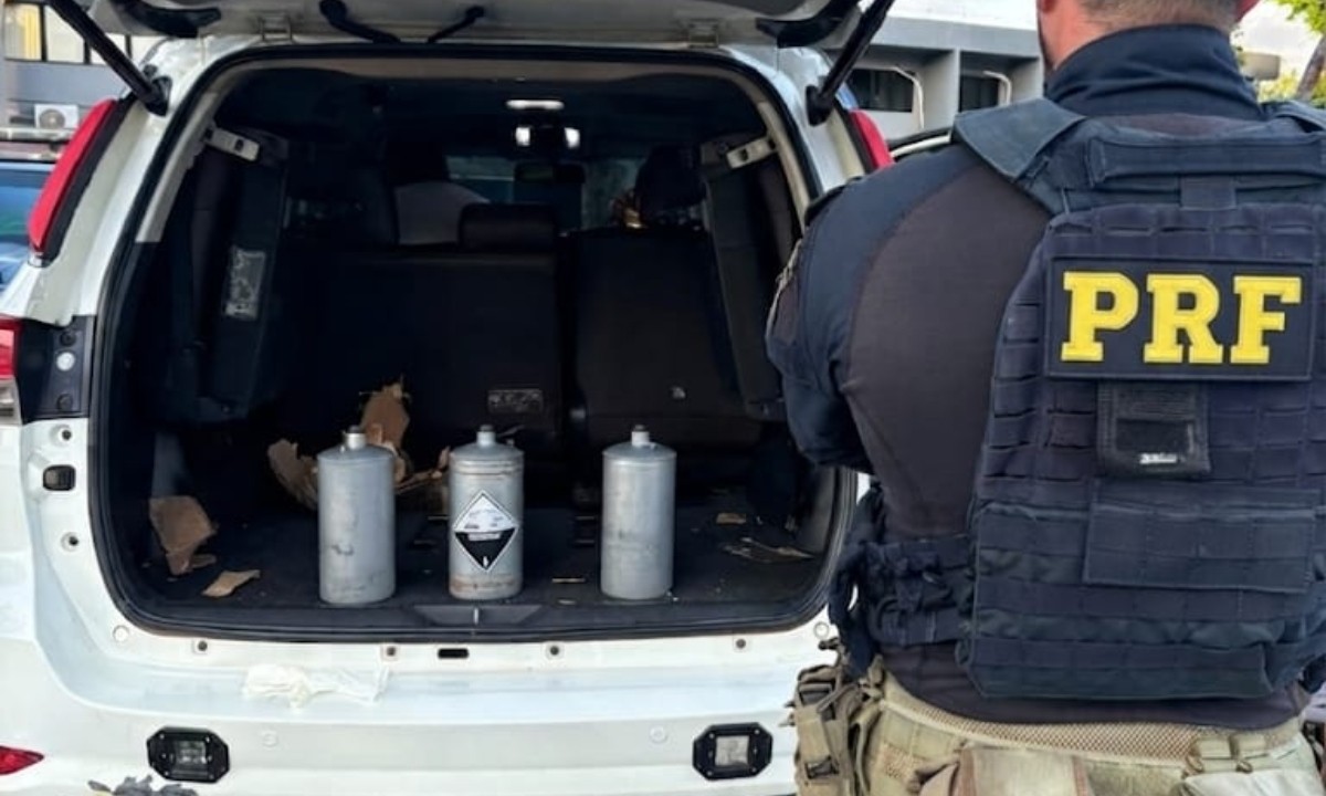 Polícia apreende 108 kg de mercúrio ilegal em fiscalização na BR-319, no AM
