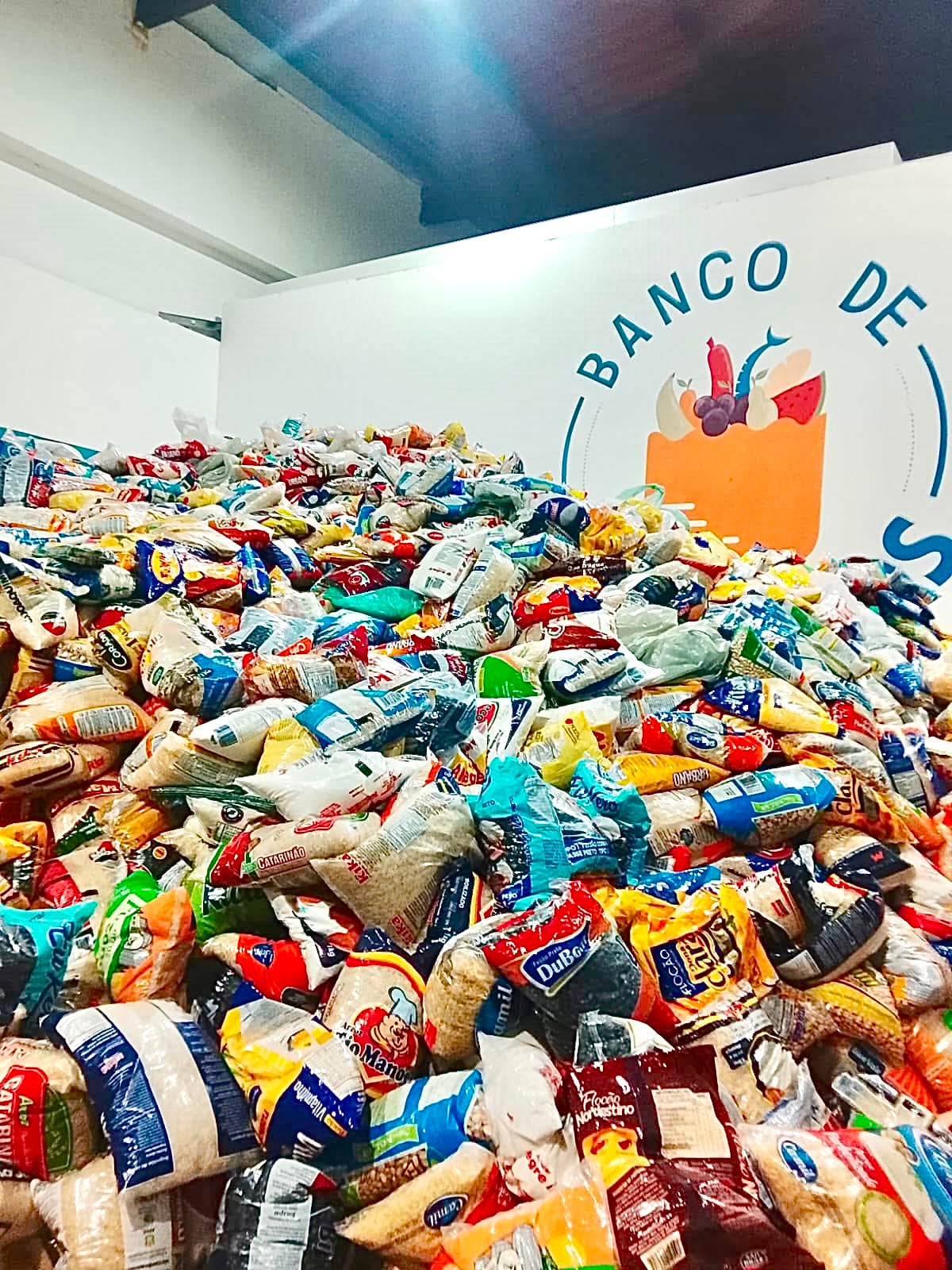 Ação solidária na Casa de Apostas Arena das Dunas arrecada 20 toneladas de alimentos